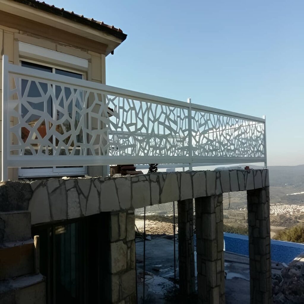 جان پناه فلزی ساختمان