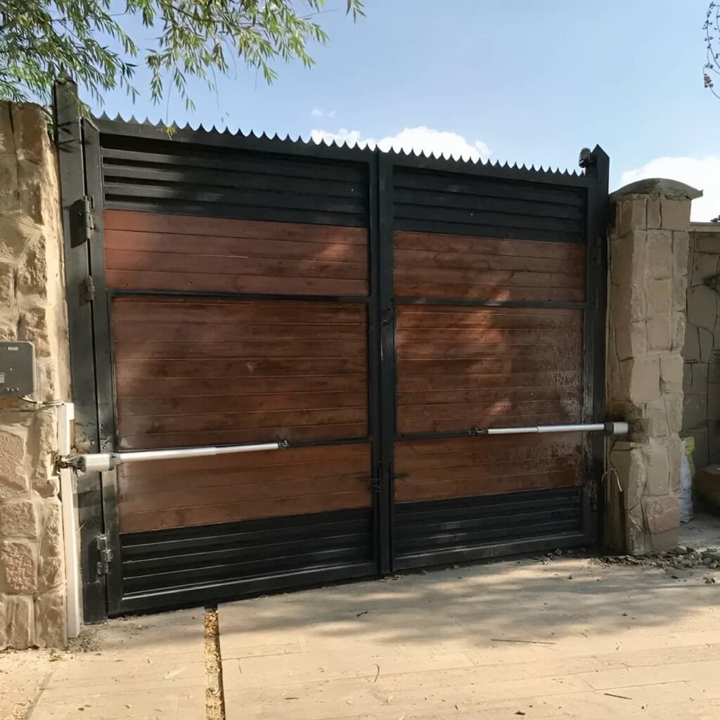 جک درب پارکینگ بازویی استان زنجان ورودی ساختمان