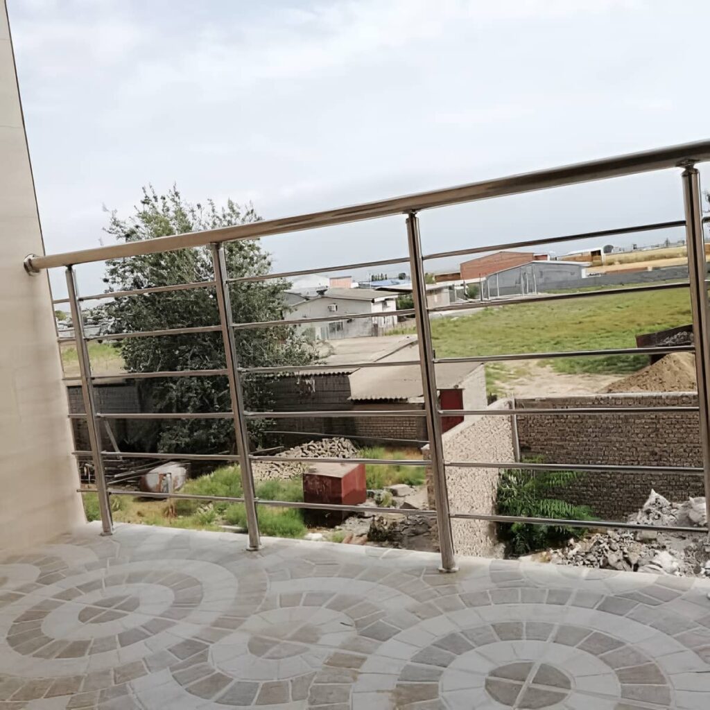 حفاظ تراس با طراحی ساده