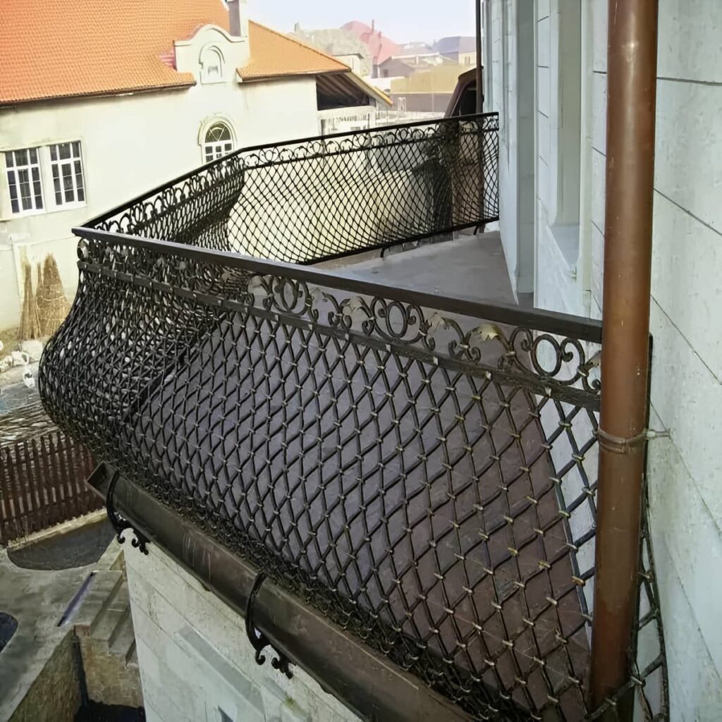 حفاظ تراس با فرم ساده و کاربردی
