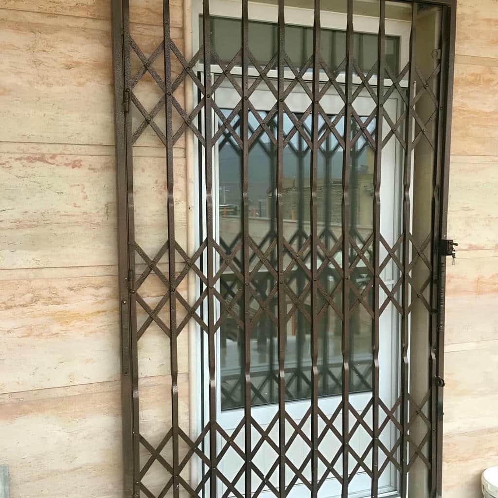 حفاظ فلزی مقاوم ساختمان مسکونی