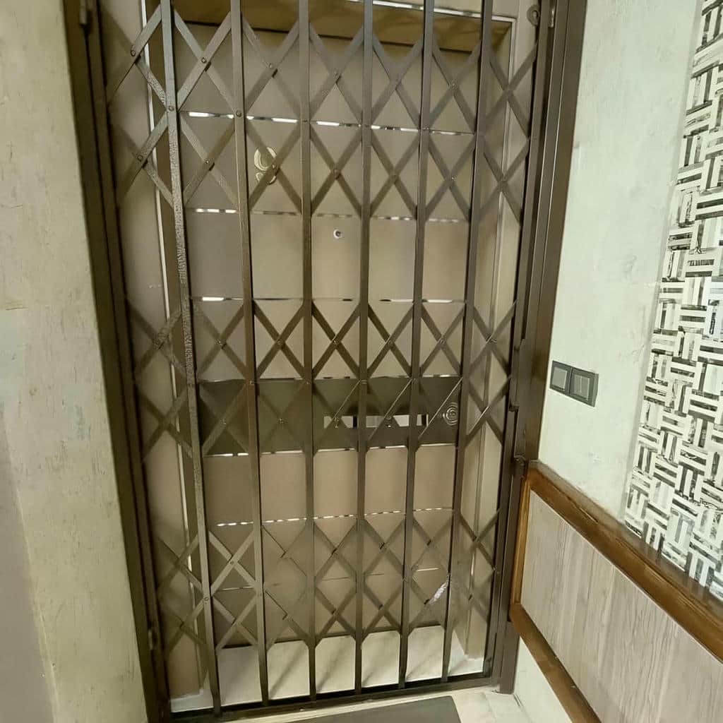 درب آکاردئونی آپارتمان استان تهران