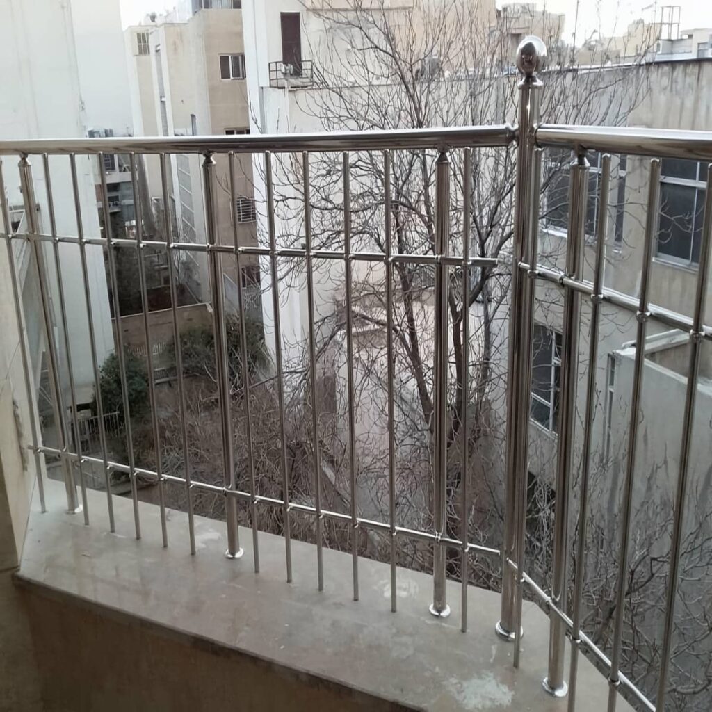 مدل فلزی نرده بالکن استان همدان برای فضای باز مدل فلزی نرده بالکن استان همدان برای فضای باز
