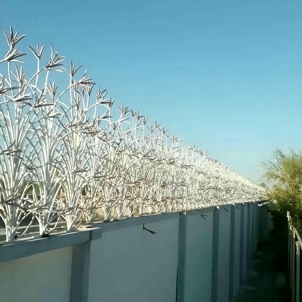 نرده حفاظ دیوار ساختمان