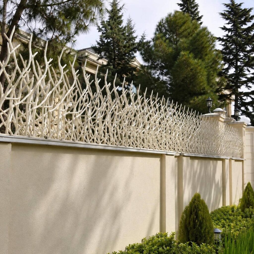 نرده روی دیوار استان کرمان با پوشش رنگی نرده روی دیوار استان کرمان با پوشش رنگی
